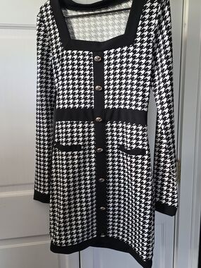 SHEIN Black & White Houndstooth Long Sleeve Button-Front Dress